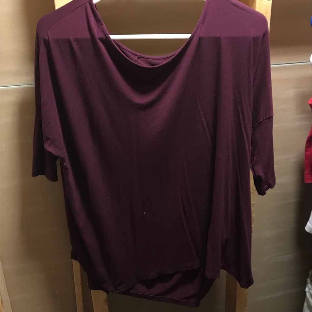 American eagle flowy top
